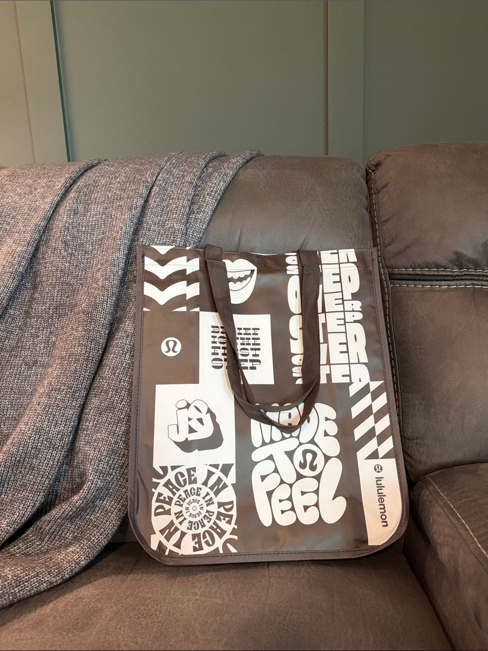 Lululemon Black Graphic Tote Bag